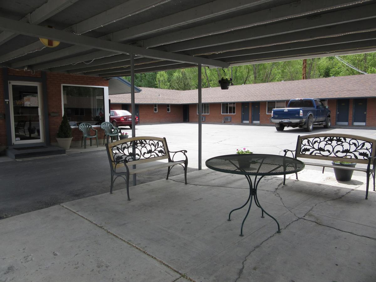 Lava Spa Motel & Rv Lava Hot Springs Exterior foto